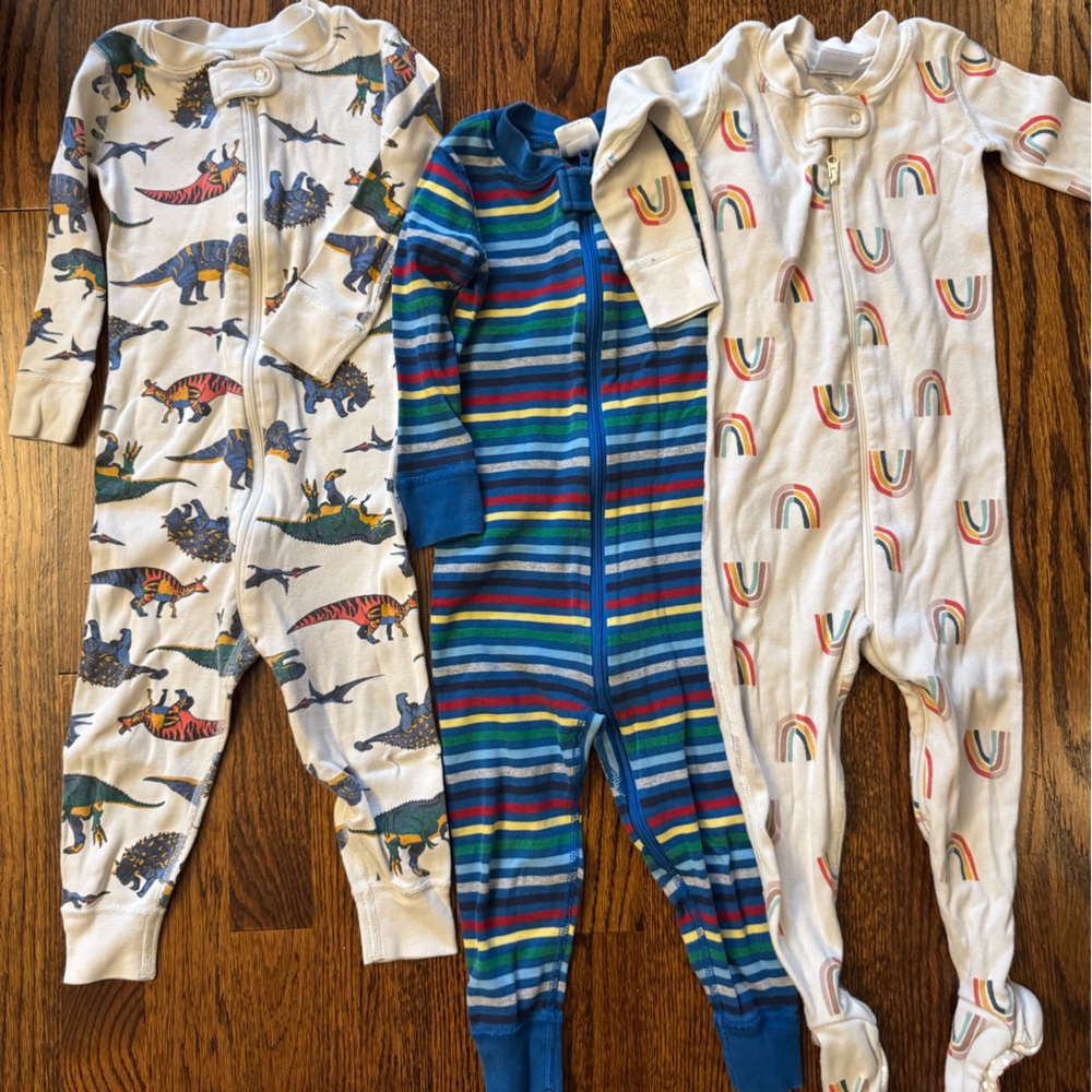 Hanna Andersson set of 3 pjs - 2T